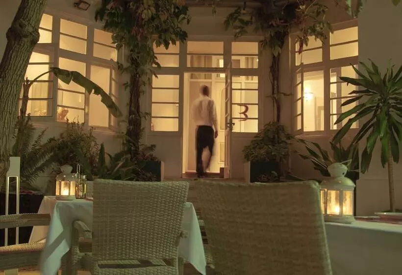 Отель Villa Das Mangas Garden