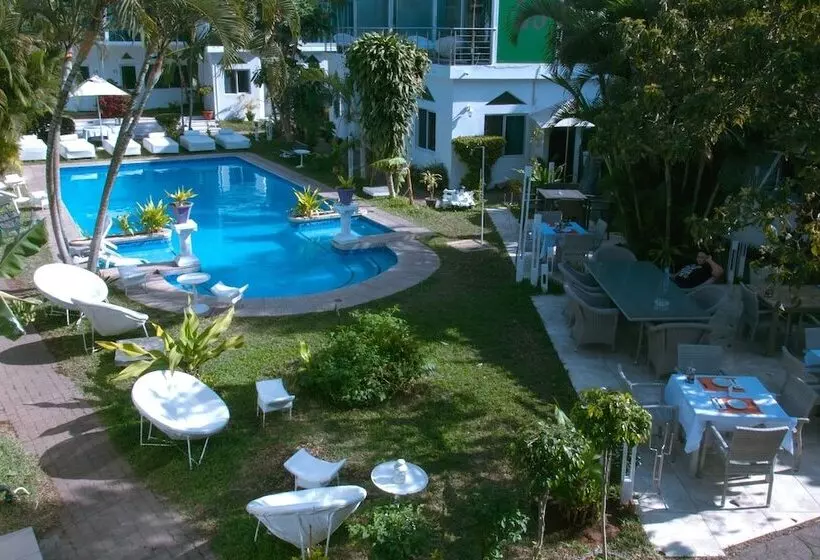 Отель Villa Das Mangas Garden