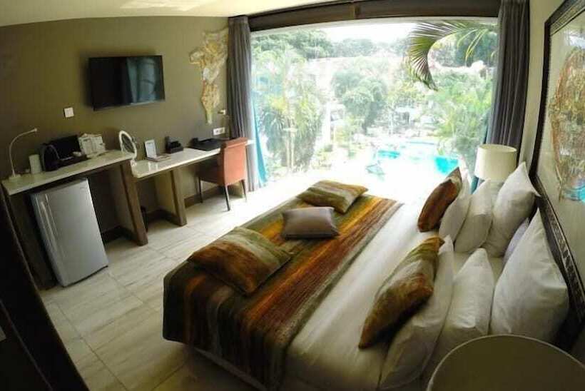 בית מלון כפרי Villa Das Mangas Garden