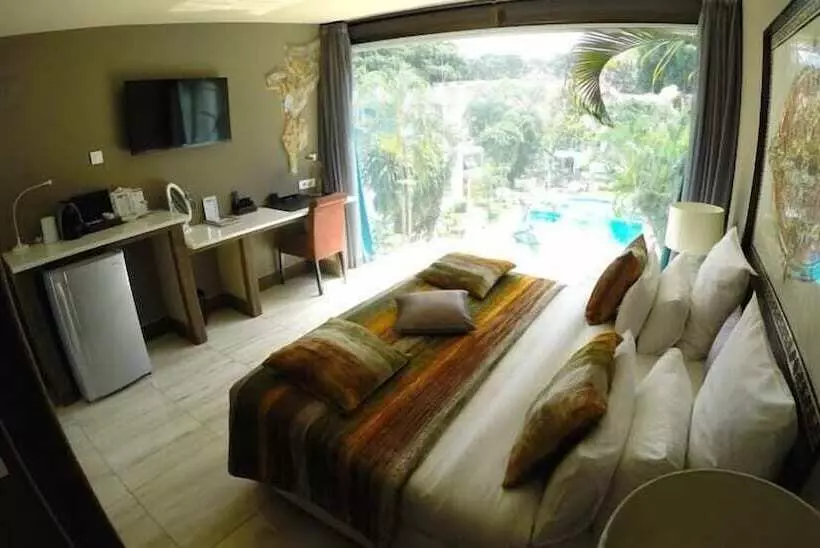 Отель Villa Das Mangas Garden