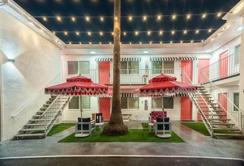 Мотель Santa Monica