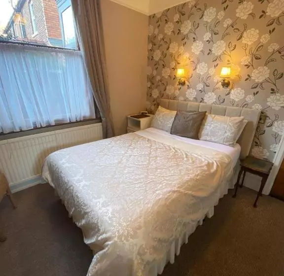 Bed and Breakfast Bowman Lodge