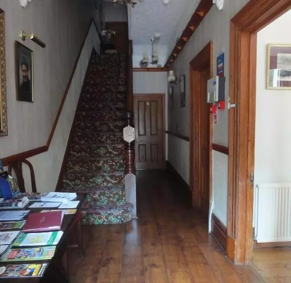 Bed and Breakfast Bowman Lodge