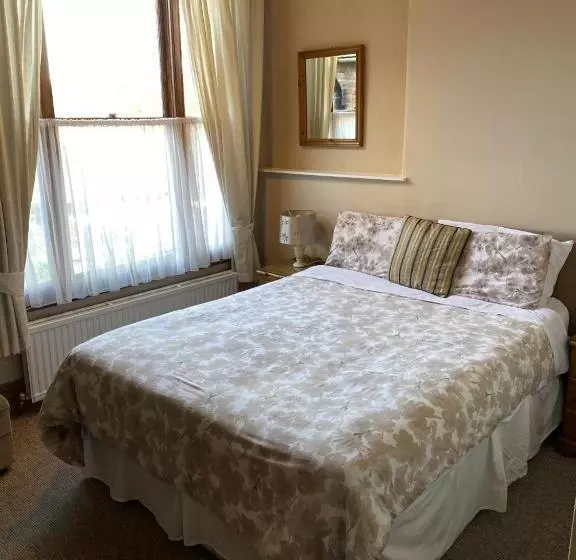 Bed and Breakfast Bowman Lodge