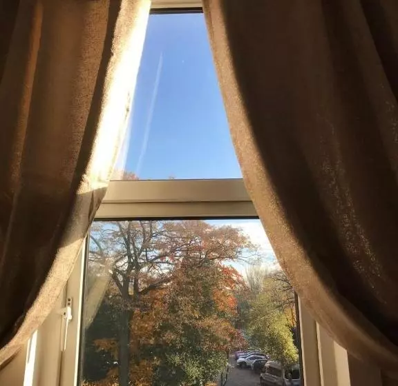 Bed and Breakfast Bowman Lodge