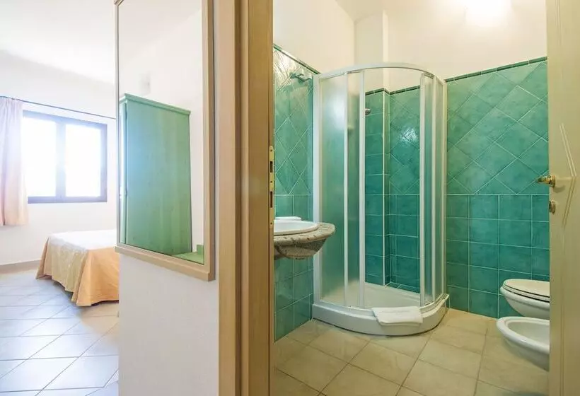 Отель Albergo Residenziale Gli Ontani