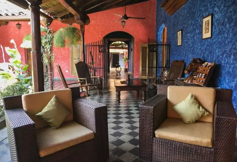 هتل Casa Del Consulado