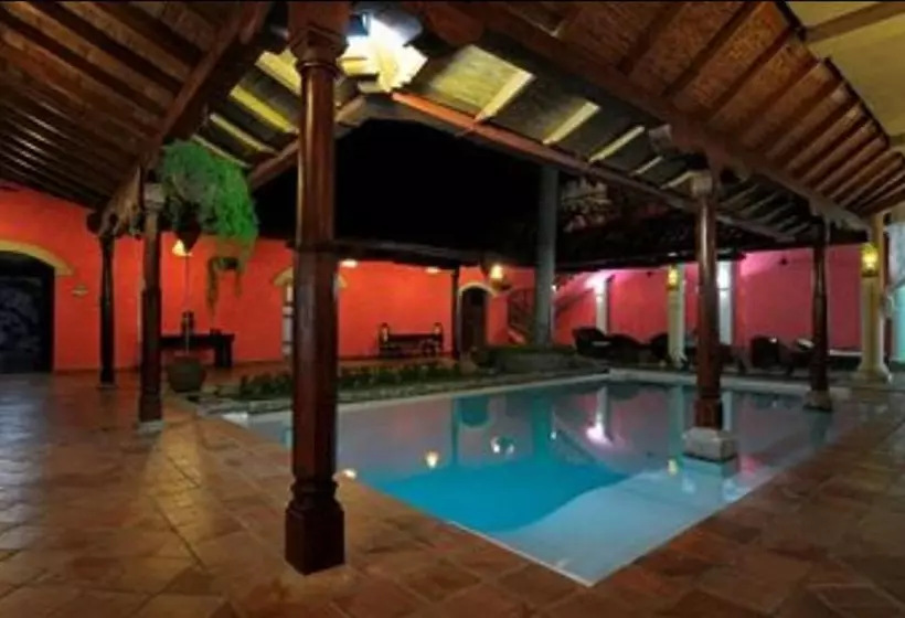 هتل Casa Del Consulado