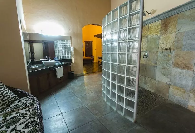 هتل Casa Del Consulado