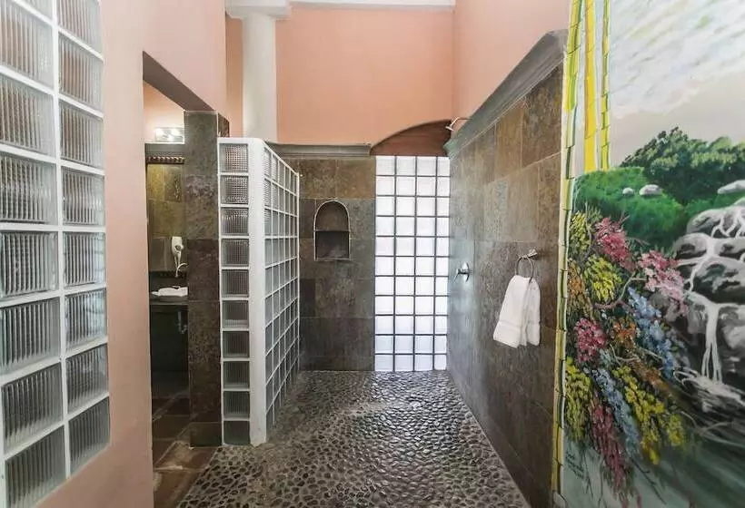 هتل Casa Del Consulado