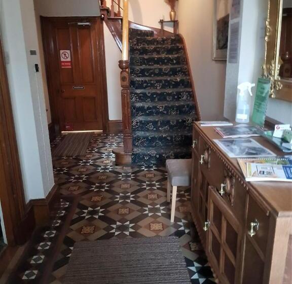 호텔 Cedar Villa Guest House