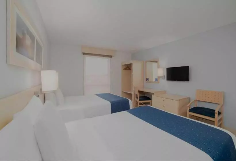 Отель City Express By Marriott Minatitlán