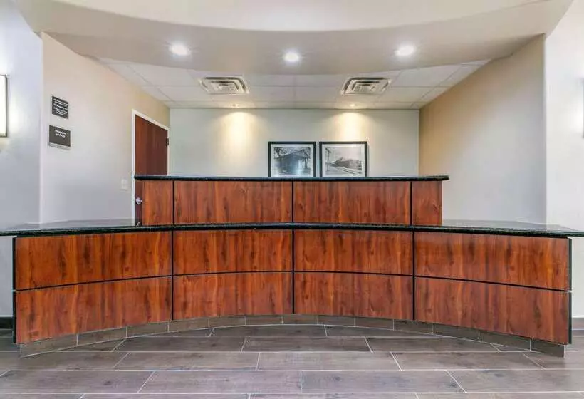 Отель Comfort Inn & Suites Van Buren   Fort Smith