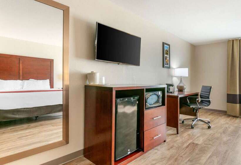 فندق Comfort Inn & Suites Van Buren   Fort Smith