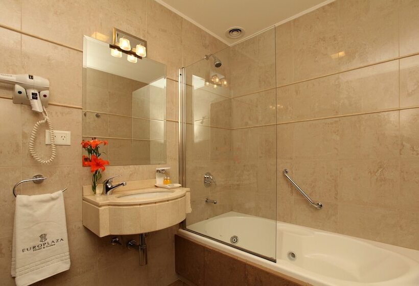 Europlaza Hotel & Suites