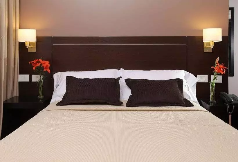 Europlaza Hotel & Suites