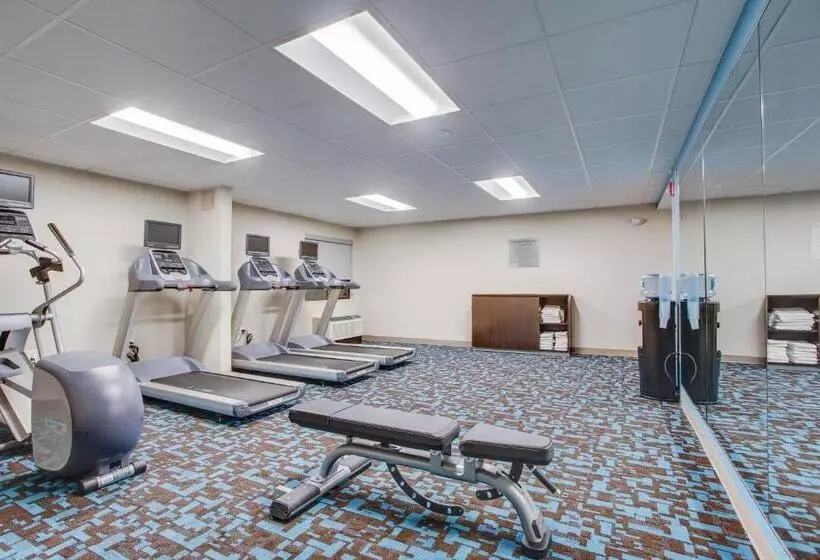 Отель Fairfield Inn By Marriott Burlington Williston