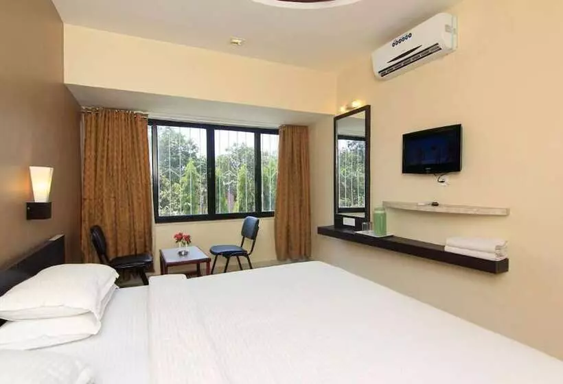 호텔 Hari International