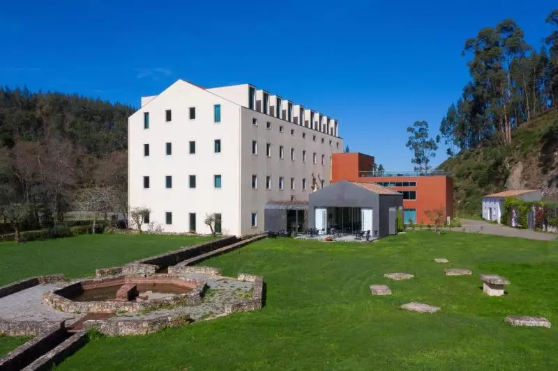 ホテル Hd | Duecitania Design