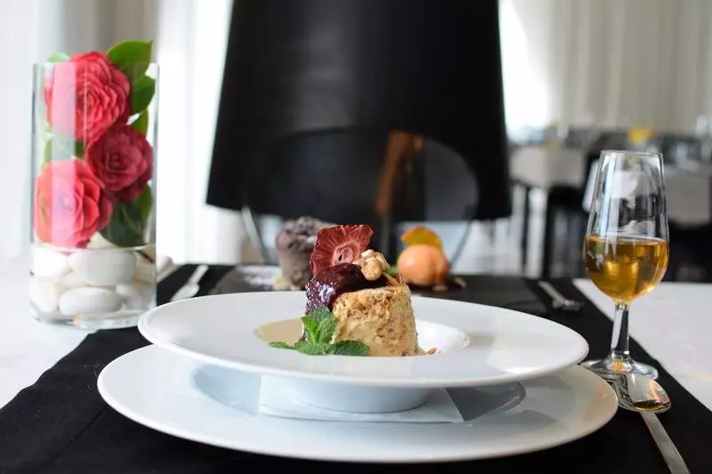 ホテル Hd | Duecitania Design