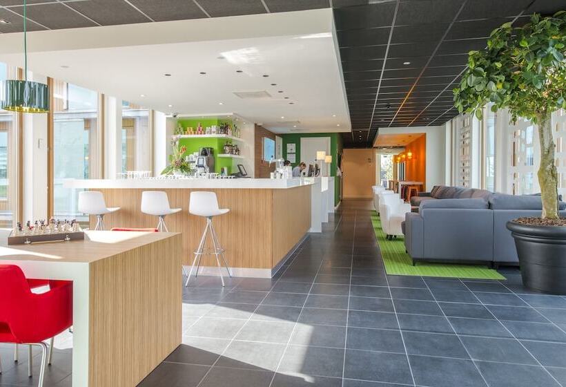 בית מלון כפרי Holiday Inn Express Utrecht   Papendorp, An Ihg