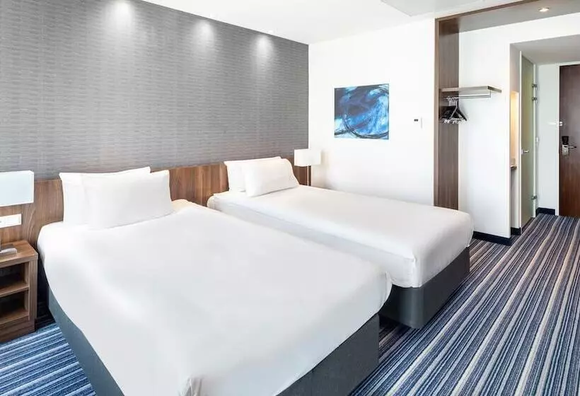 هتل Holiday Inn Express Utrecht   Papendorp, An Ihg