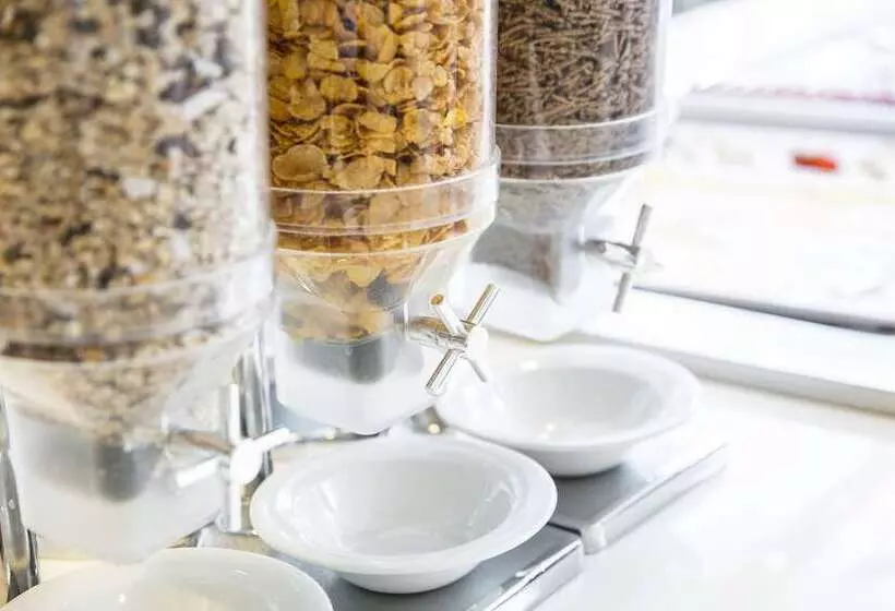 هتل Holiday Inn Express Utrecht   Papendorp, An Ihg