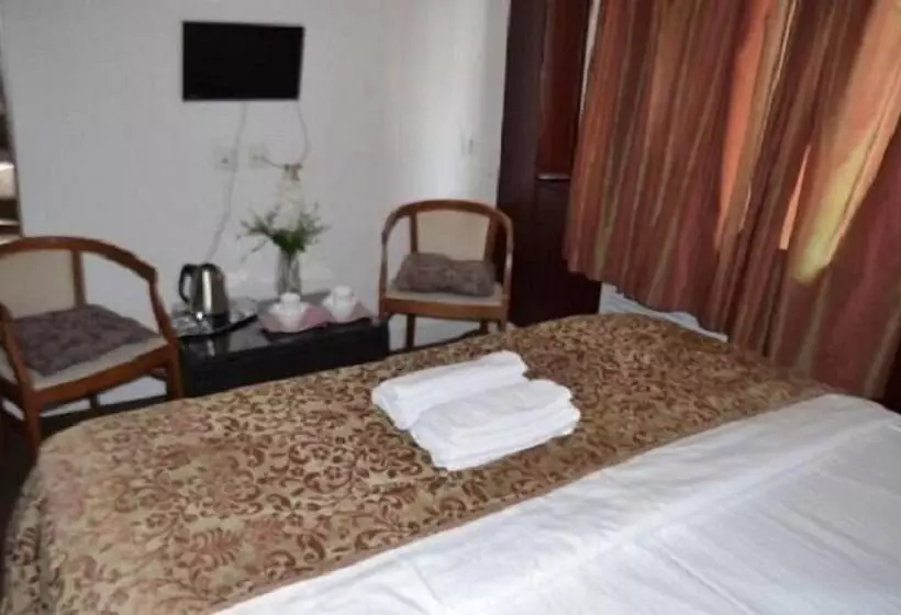 Hotelli Apartments On Maly Karetny