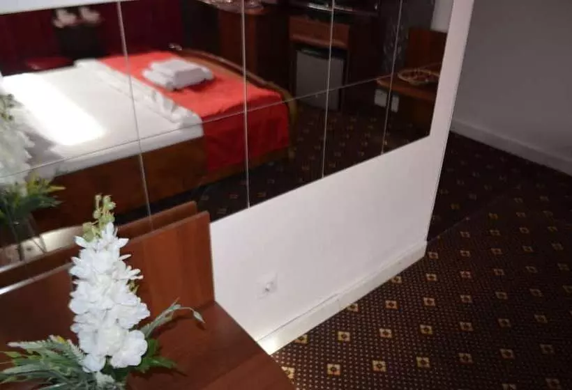 Hotelli Apartments On Maly Karetny