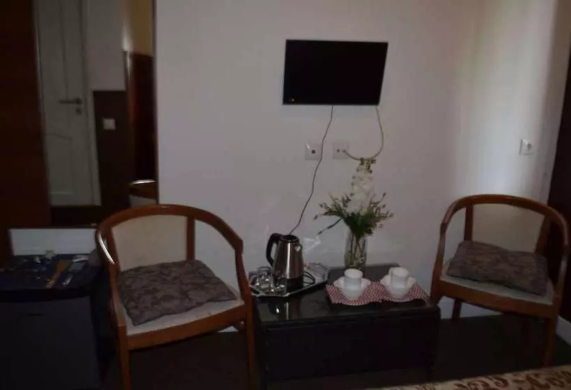 Hotelli Apartments On Maly Karetny