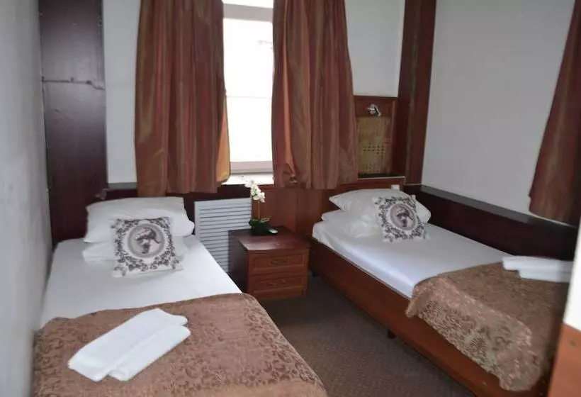 Hotelli Apartments On Maly Karetny