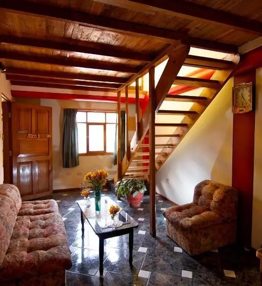 ホテル Los Aticos B&b With Coworking