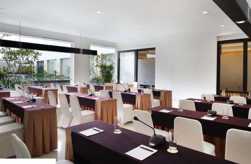 בית מלון כפרי Santika Bogor