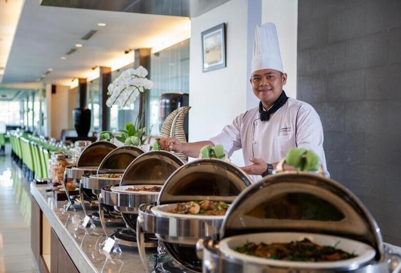 בית מלון כפרי Santika Bogor