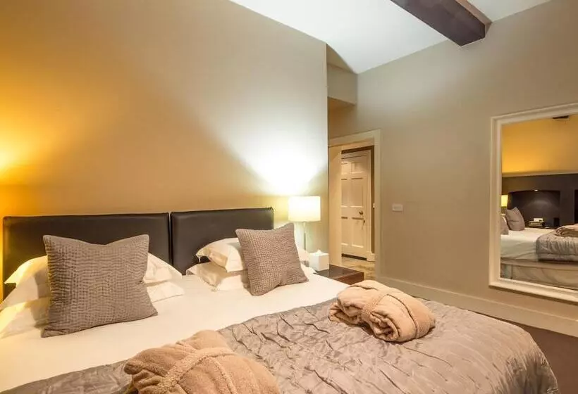 酒店 Six Brunton Place Guest House