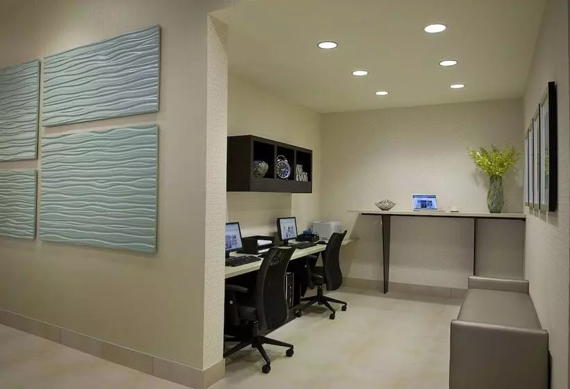 هتل Springhill Suites By Marriott Toronto Vaughan