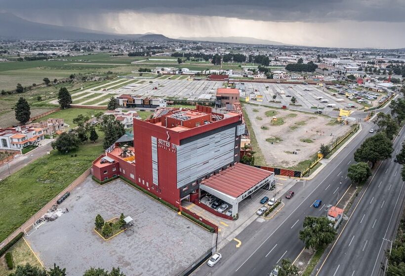 فندق Suites Inn La Muralla Metepec