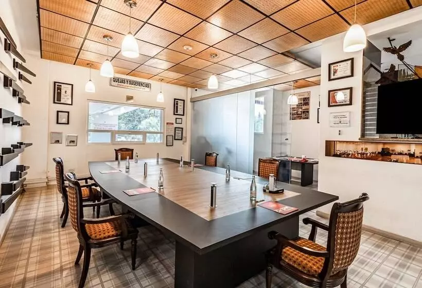 Hotel Suites Inn La Muralla Metepec