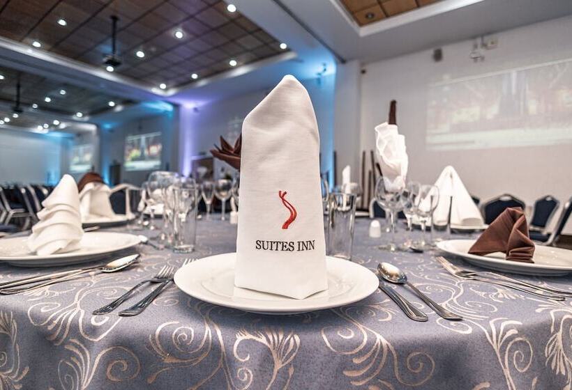 فندق Suites Inn La Muralla Metepec