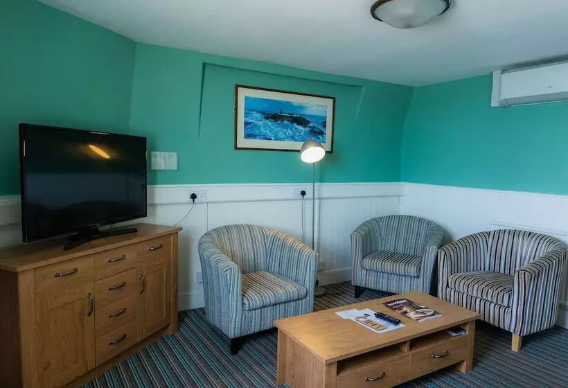 هتل The Clarendon