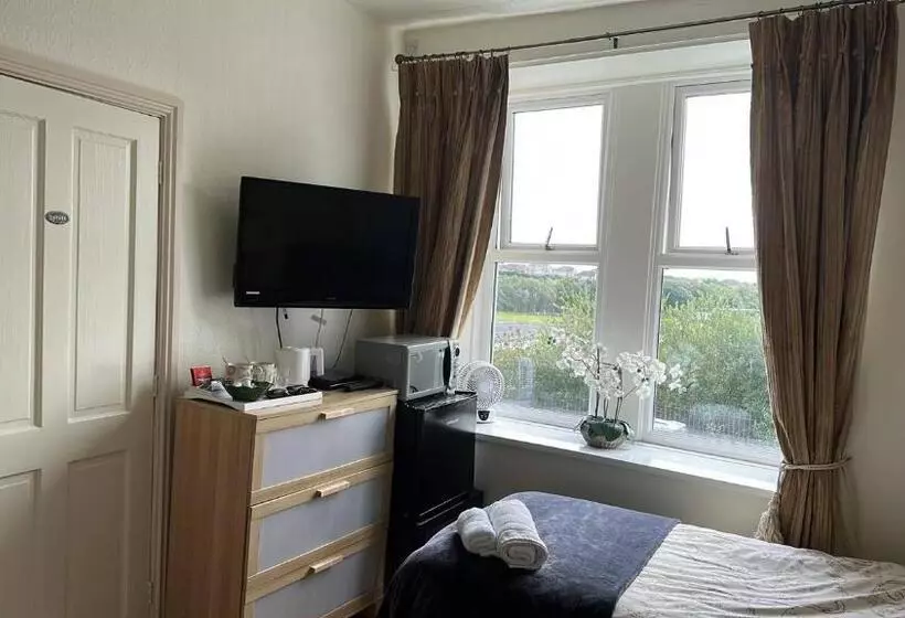 Отель The Pavilion Guest House