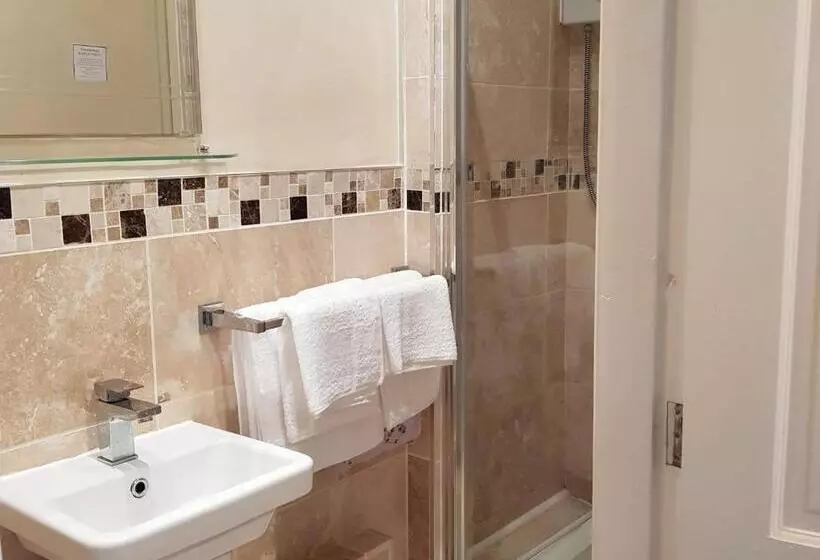 Отель The Pavilion Guest House