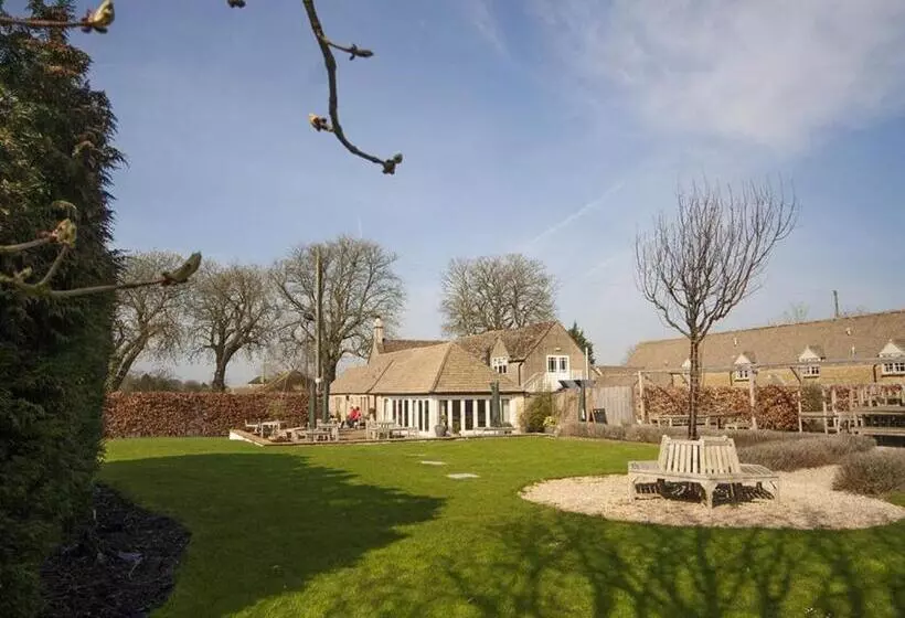 ホテル The Ragged Cot