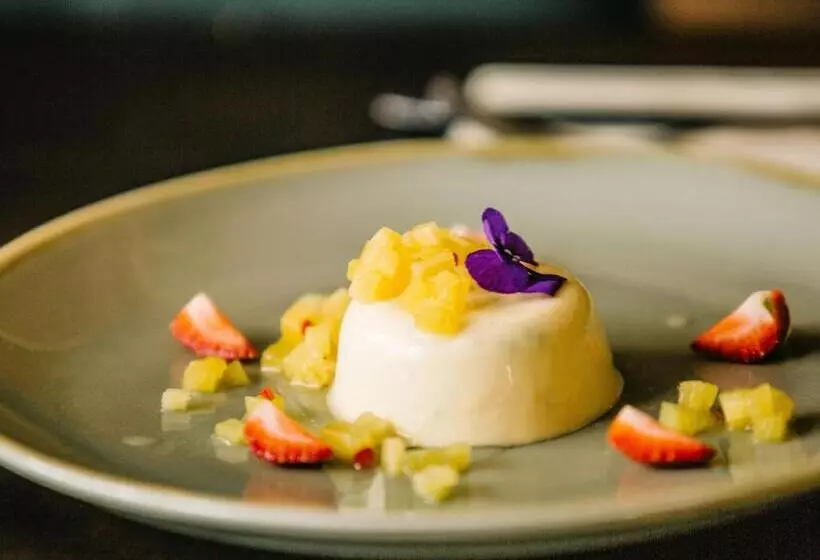 ホテル The Ragged Cot