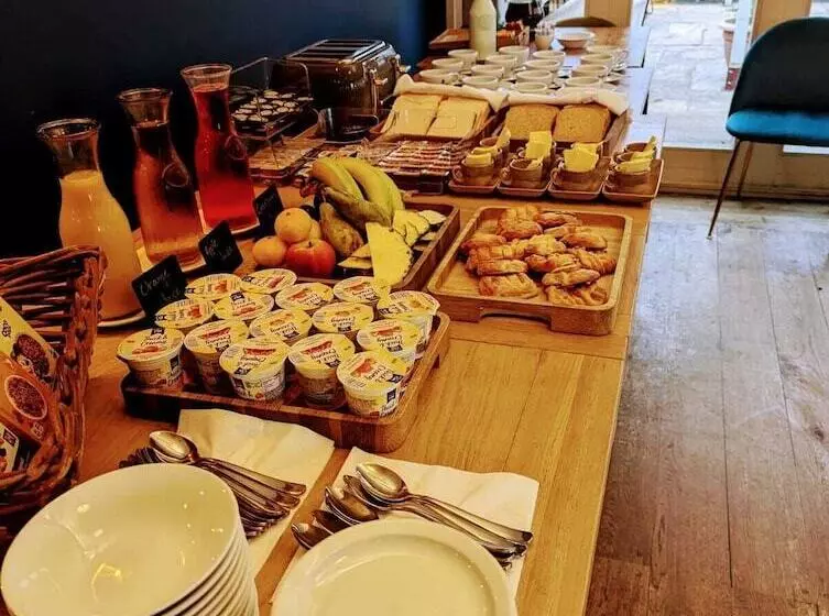 ホテル The Ragged Cot