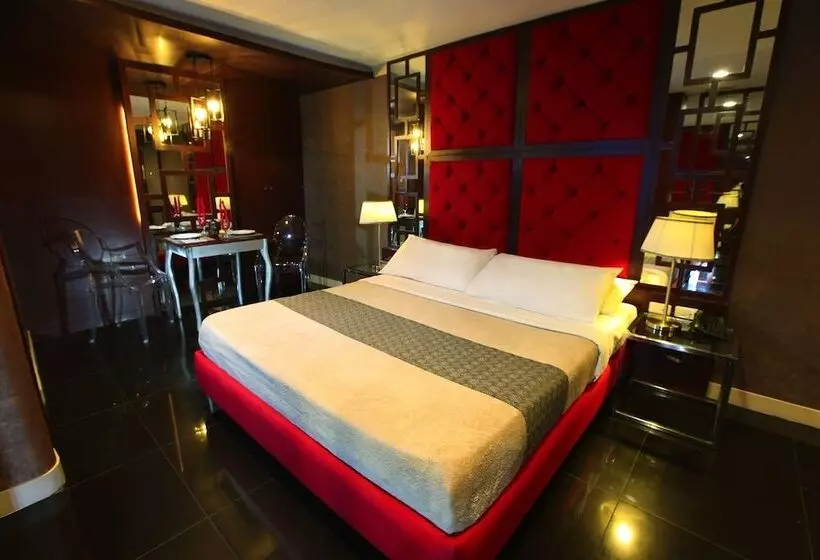 Отель Victoria Court Hillcrest Pasig