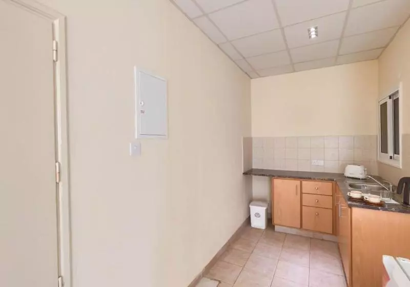 Mackenzie Beach & Apartments