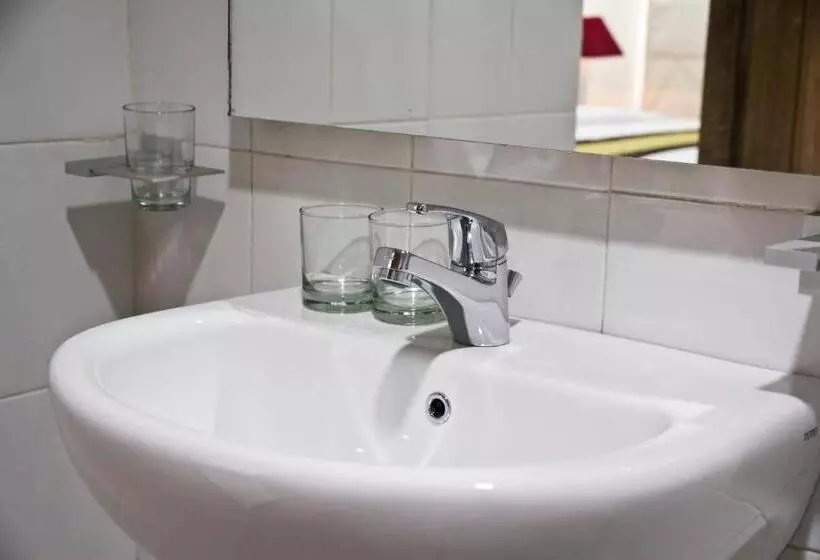 레지던스 Lubdhaka Canggu