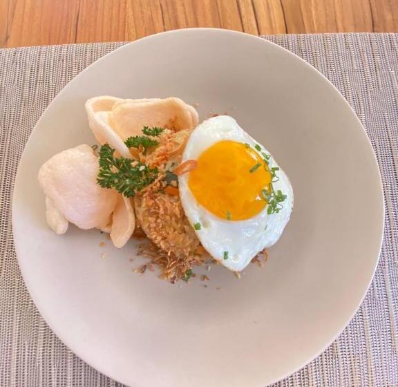 إقامة Lubdhaka Canggu