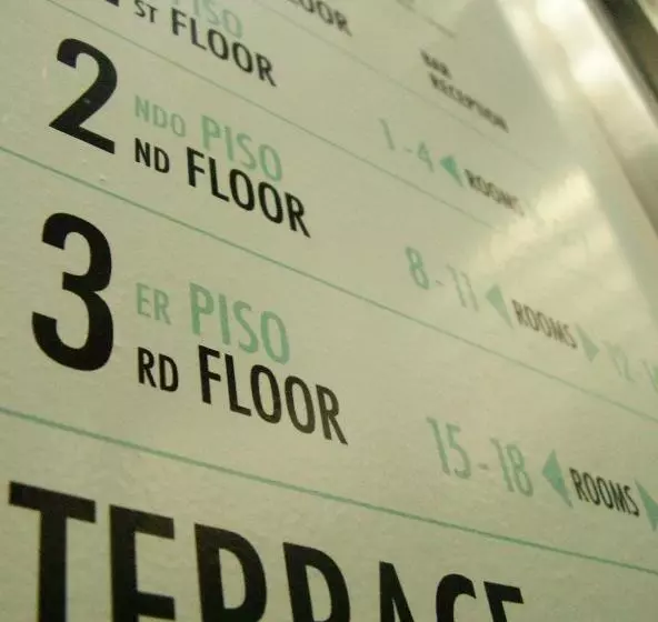 هاستل Oasis Backpackers' Toledo